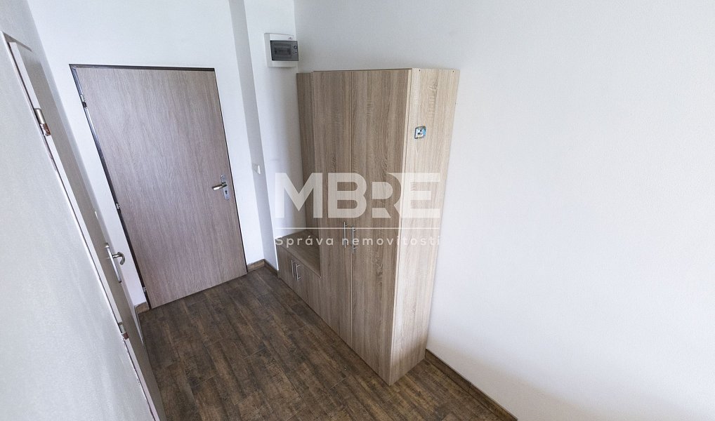 Pronájem bytu 1+kk 17 m², Bohumín – náhled fotky 3