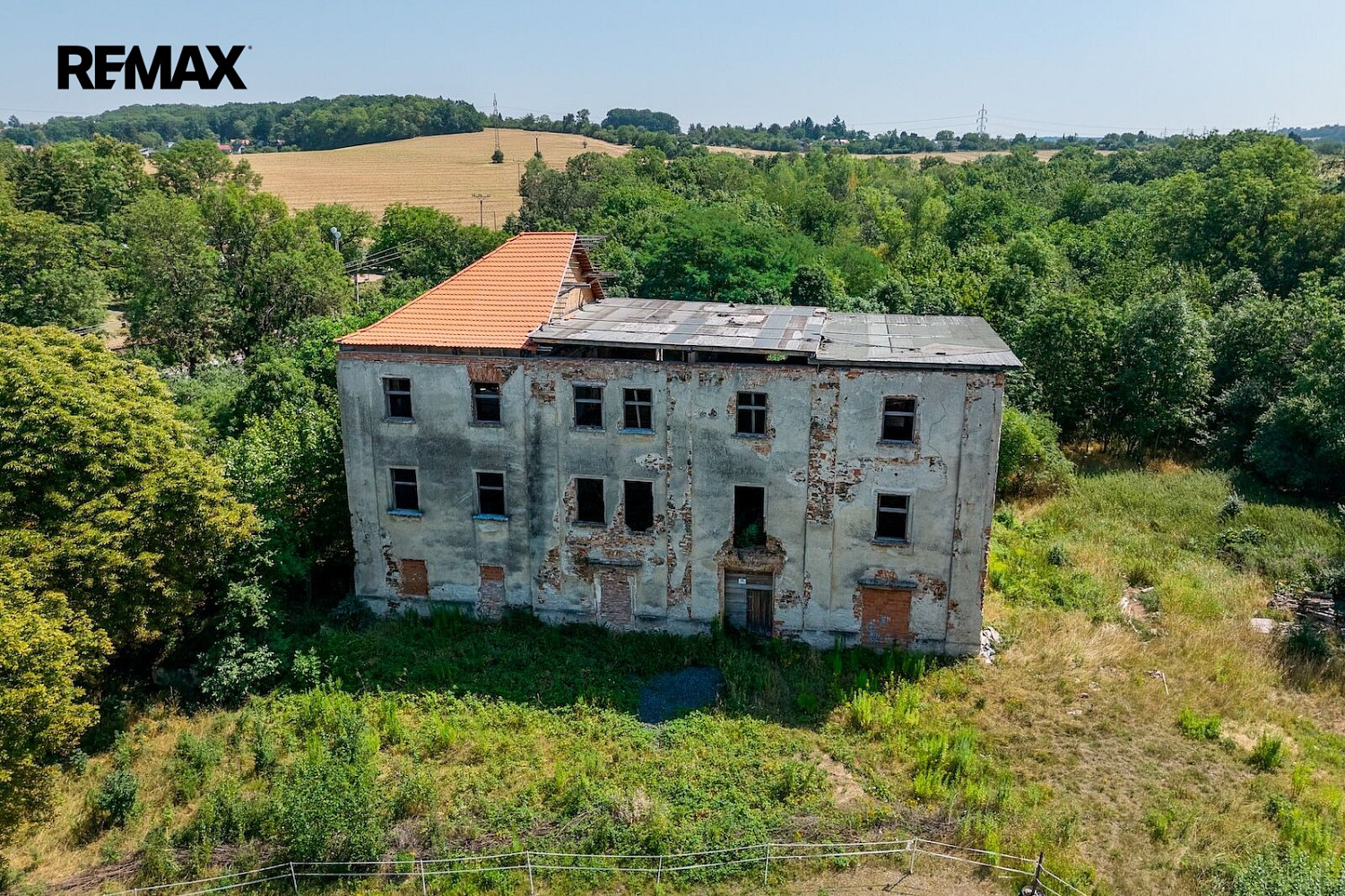 Prodej komerčního objektu (jiného typu) 990 m² – fotografie 4
