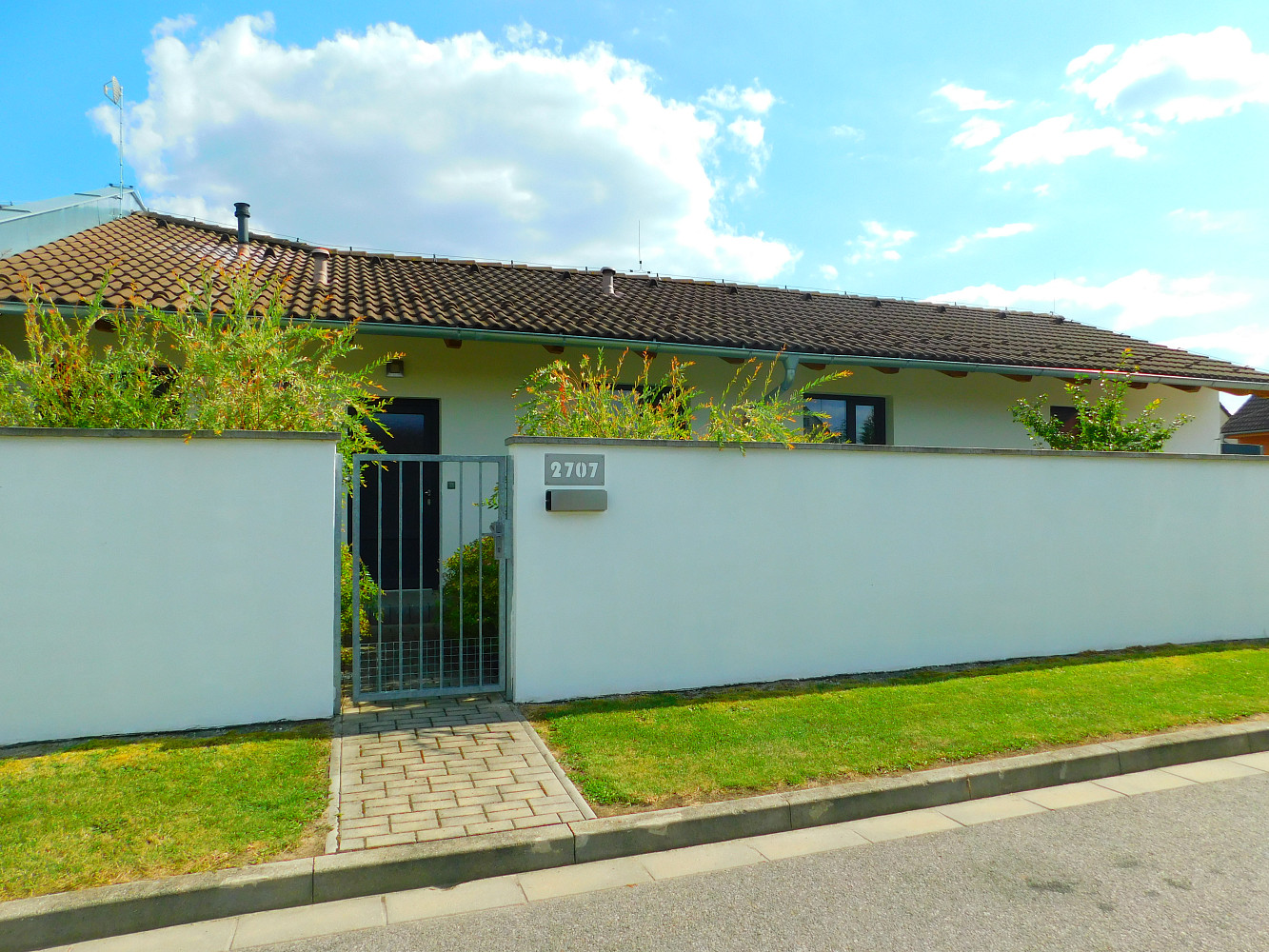 Prodej domu 128 m² s pozemkem 610 m² — photo 2