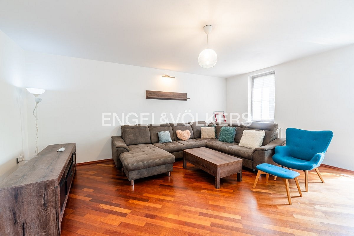 Pronájem bytu 3+kk 103 m² — photo 2