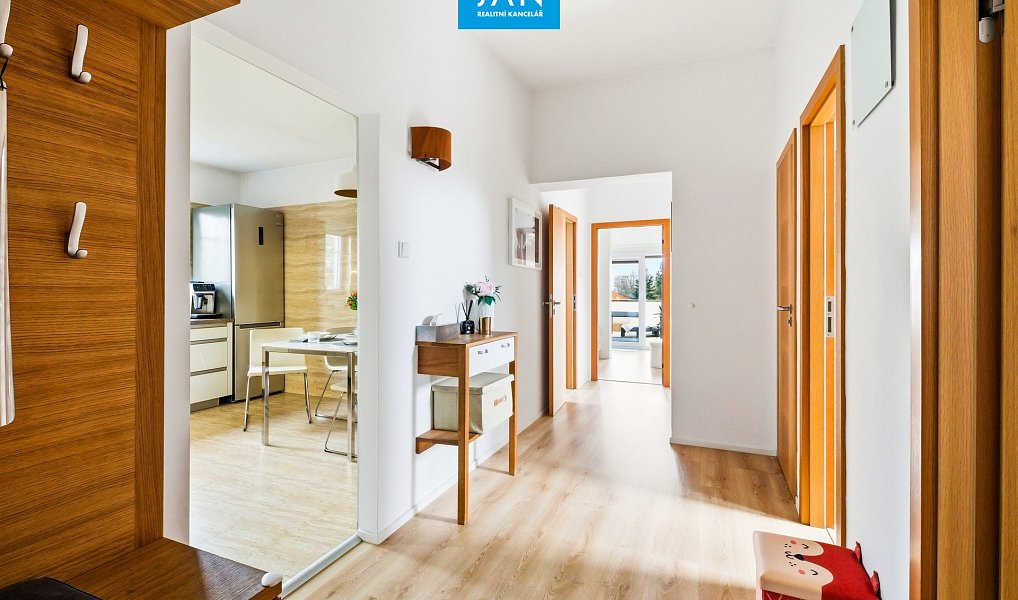 Prodej bytu 3+1 104 m², Praha – náhled fotky 9