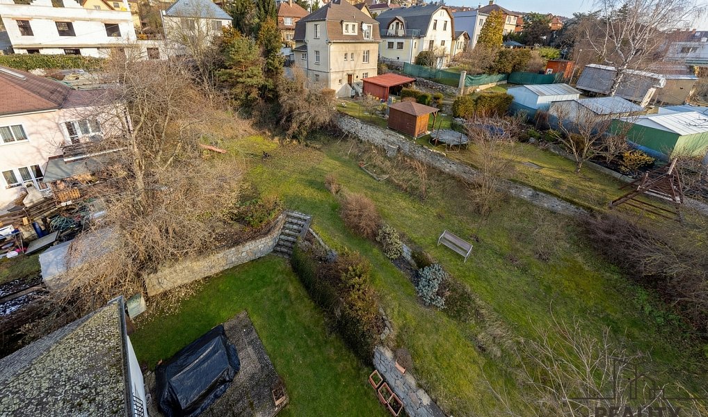 Prodej stavebního pozemku 737 m², Praha – náhled fotky 12