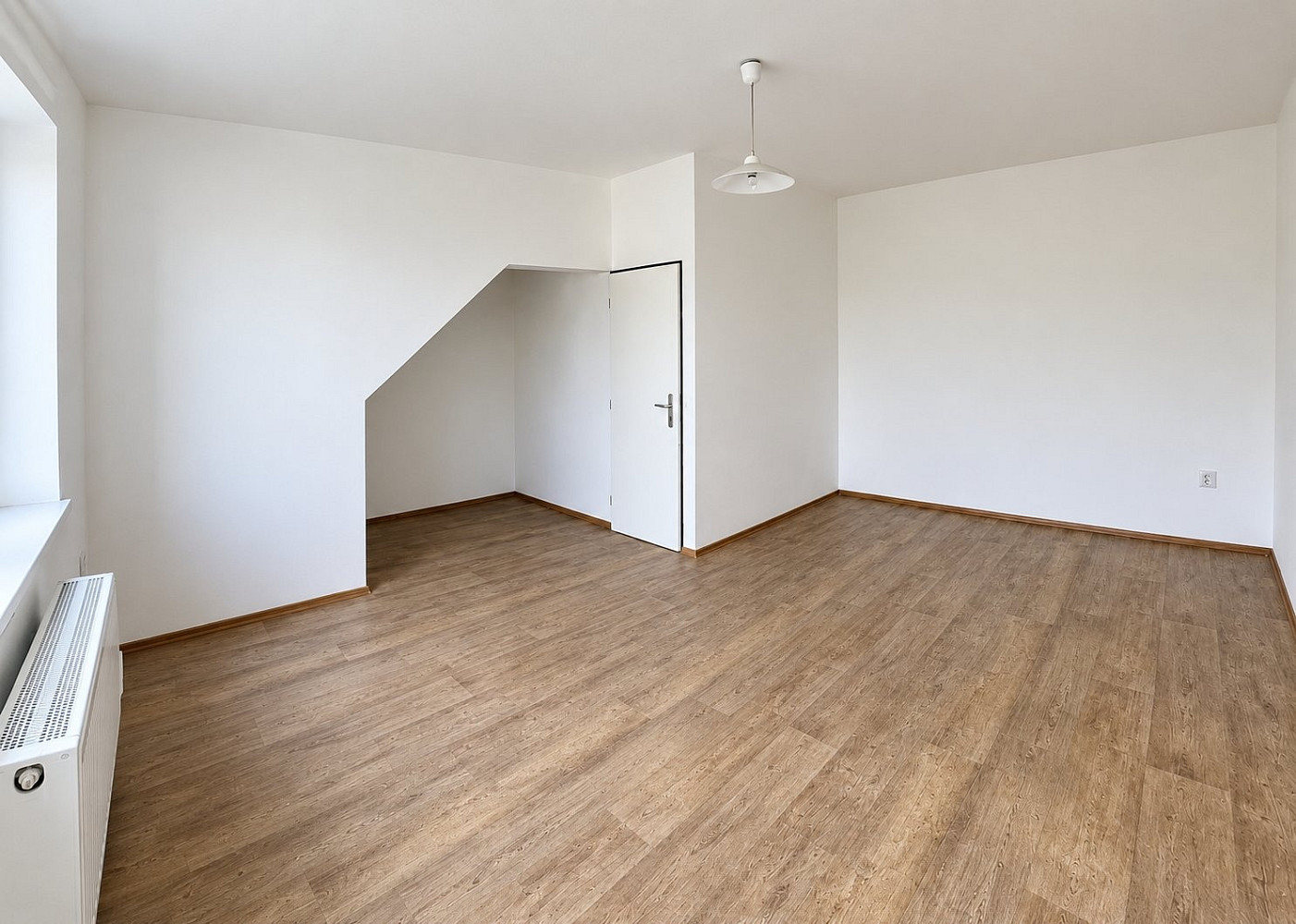 Pronájem bytu 2+kk 40 m² – fotografie 2