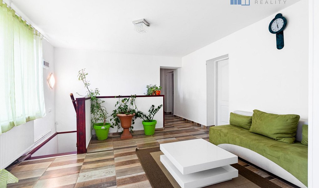 Prodej domu 252 m² s pozemkem 1 468 m², Teplice – náhled fotky 8