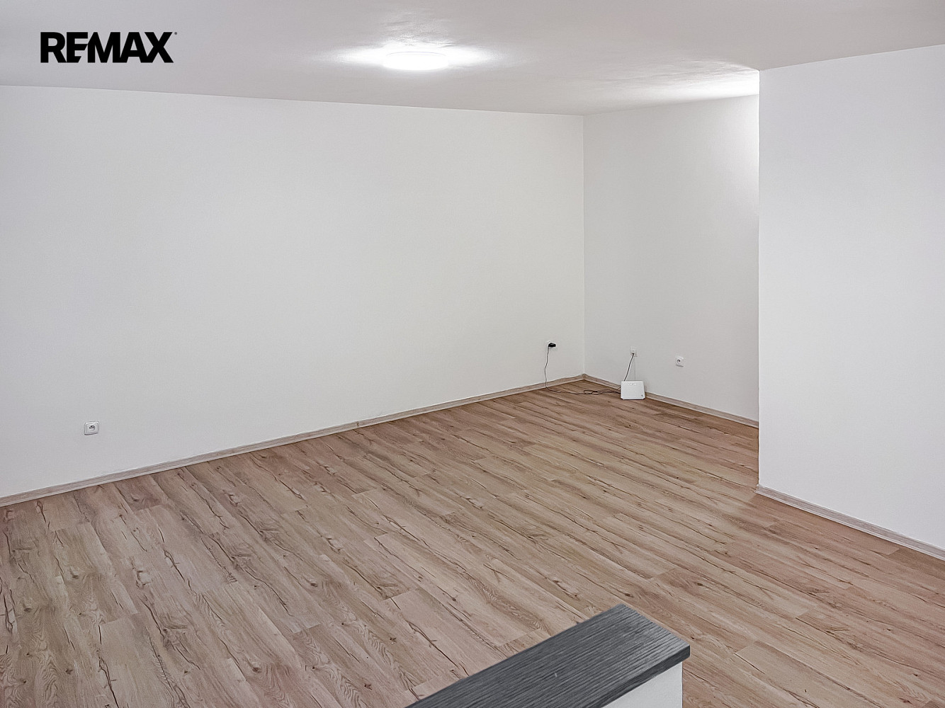 Prodej bytu 1+kk 37 m² — photo 3