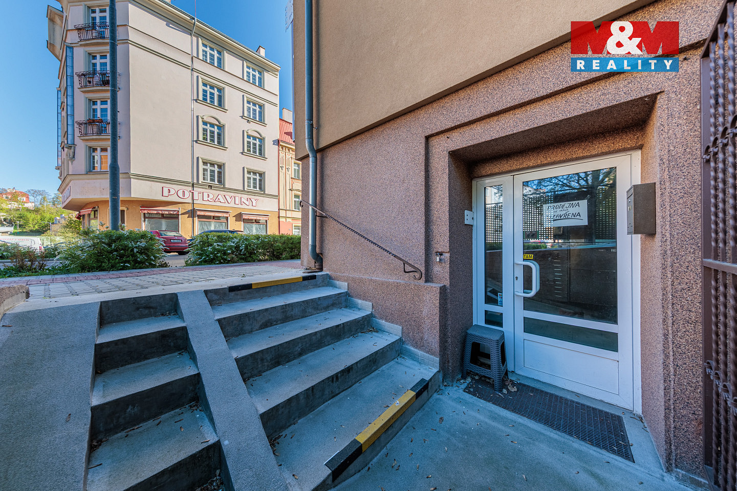 Prodej obchodních prostor 147 m² — photo 2