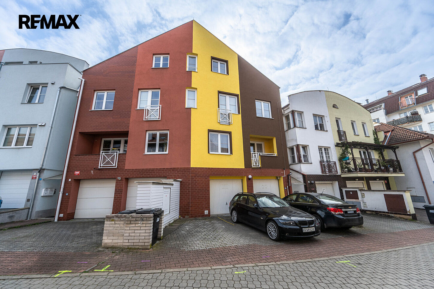 Prodej domu 330 m² s pozemkem 183 m²