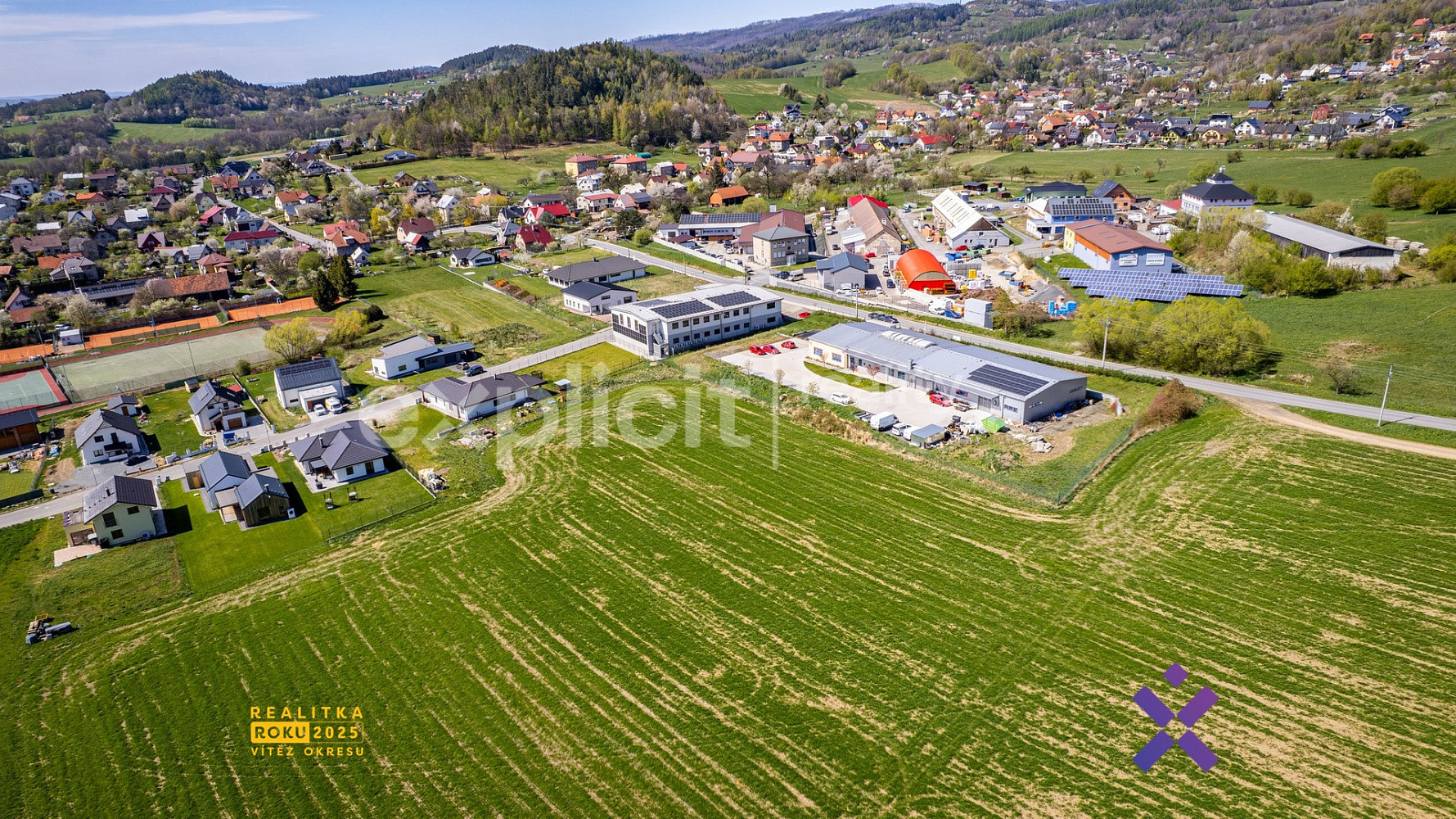 Prodej stavebního pozemku 2 505 m² – fotografie 5