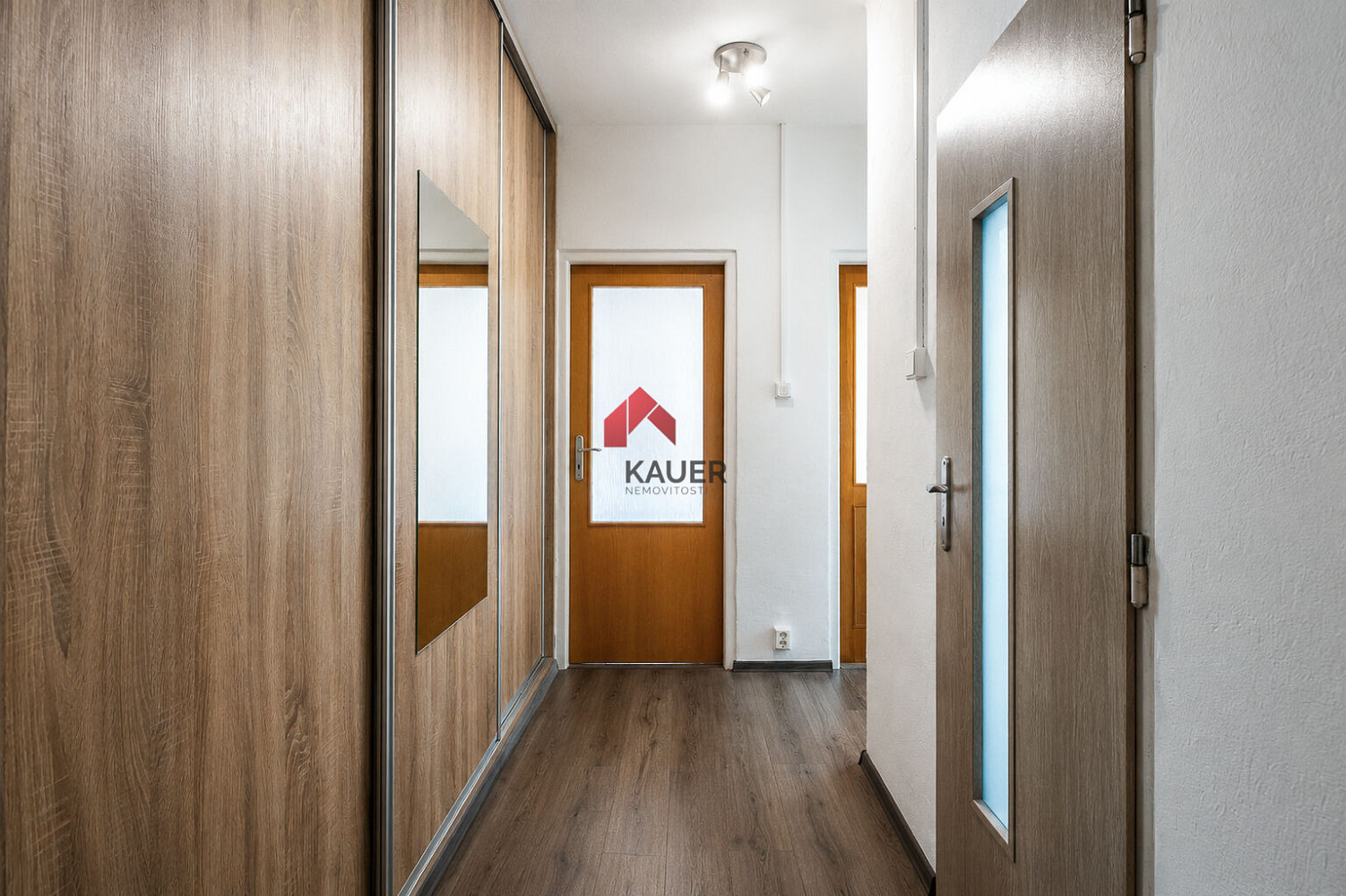 Pronájem bytu 2+1 58 m² – fotografie 2