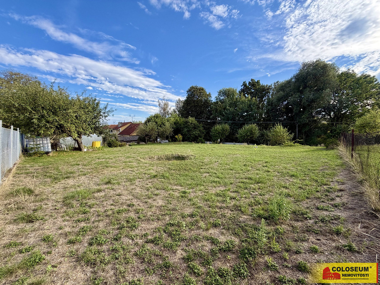 Prodej stavebního pozemku 726 m² – fotografie 4