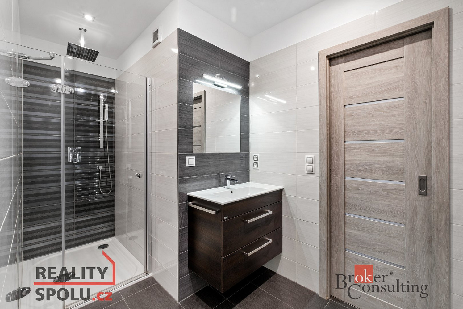 Pronájem bytu 3+kk 74 m² – fotografie 3