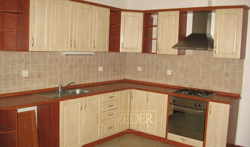 Pronájem bytu 2+1 74 m², Teplice – náhled fotky 2