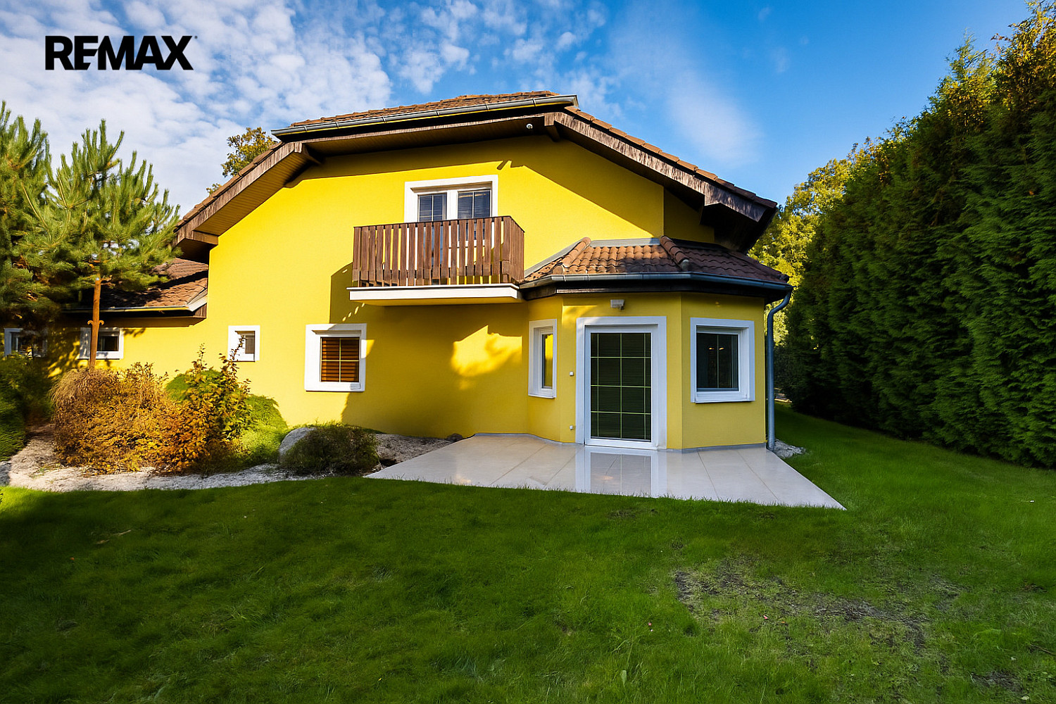 Prodej domu 220 m² s pozemkem 2 087 m²