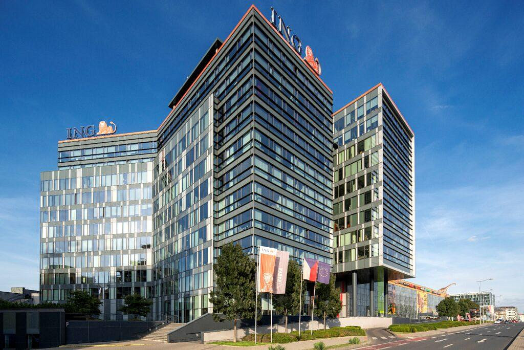 Pronájem kanceláře 798 m² – fotografie 3
