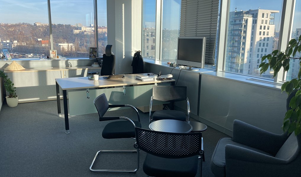 Pronájem kanceláře 221 m², Praha – náhled fotky 5