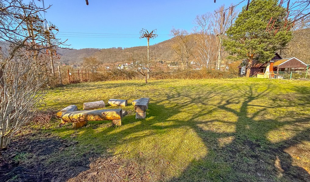 Prodej stavebního pozemku 1 329 m², Velké Březno – náhled fotky 10