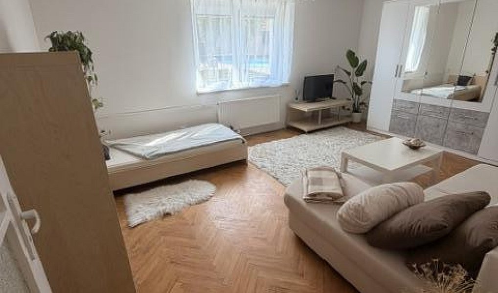 Pronájem bytu 2+1 70 m², Olomouc – náhled fotky 2