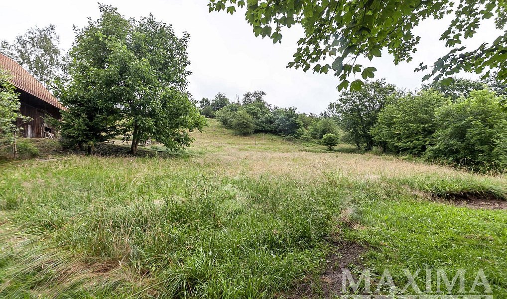 Prodej stavebního pozemku 4 517 m², Slaná – náhled fotky 16
