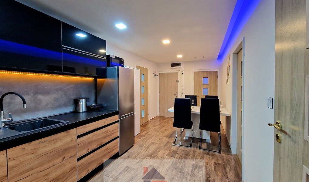 Prodej bytu 4+kk 69 m², Praha – náhled fotky 12