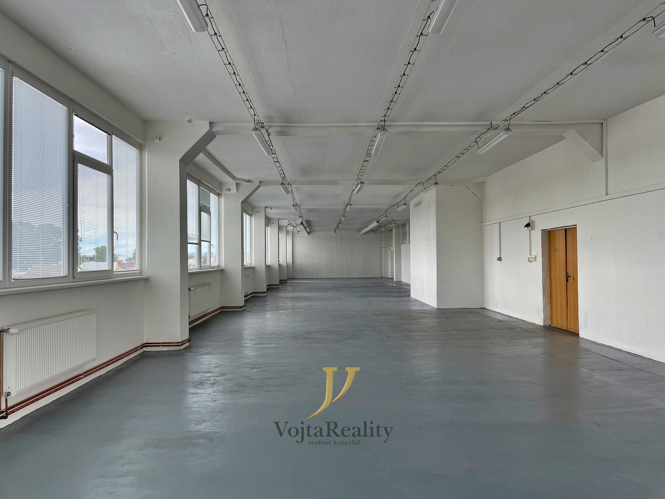 Pronájem skladovacích prostor 400 m² – fotografie 3