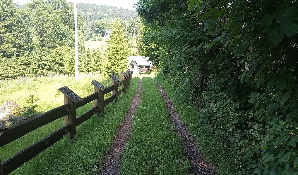 Prodej domu 200 m² s pozemkem 1 072 m², Albrechtice v Jizerských horách – náhled fotky 3