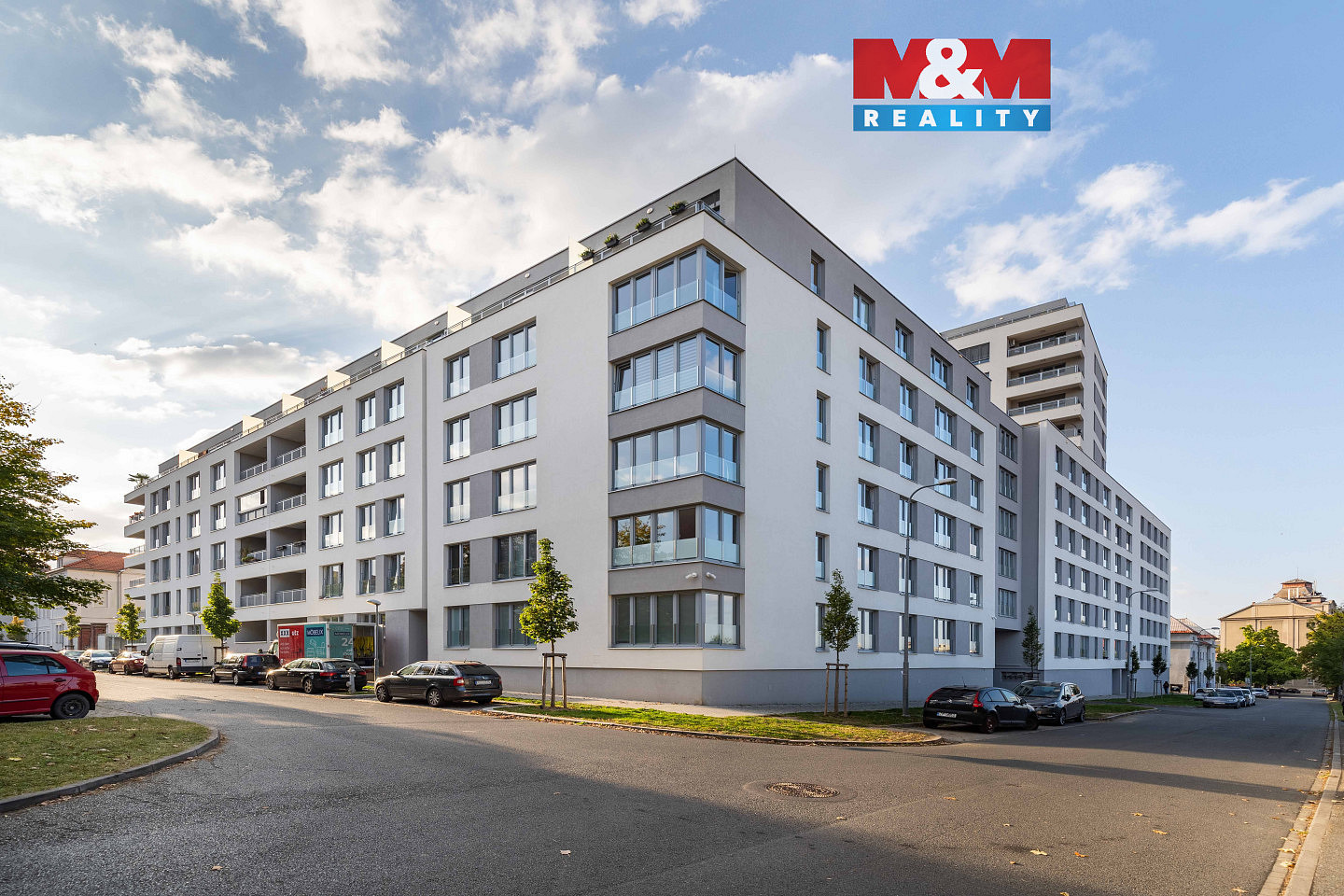Pronájem garážového stání, 12 m2, plzeň, ul. stehlíkova