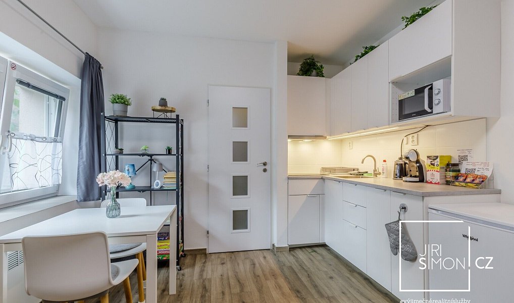 Prodej bytu 1+kk 27 m², Neratovice – náhled fotky 8