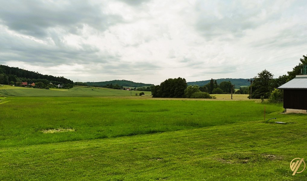 Prodej stavebního pozemku 3 620 m², Podhradí – náhled fotky 3