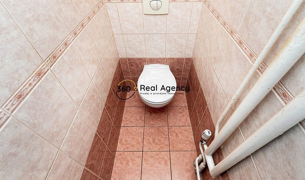 Prodej bytu 2+1 62 m², Praha – náhled fotky 12