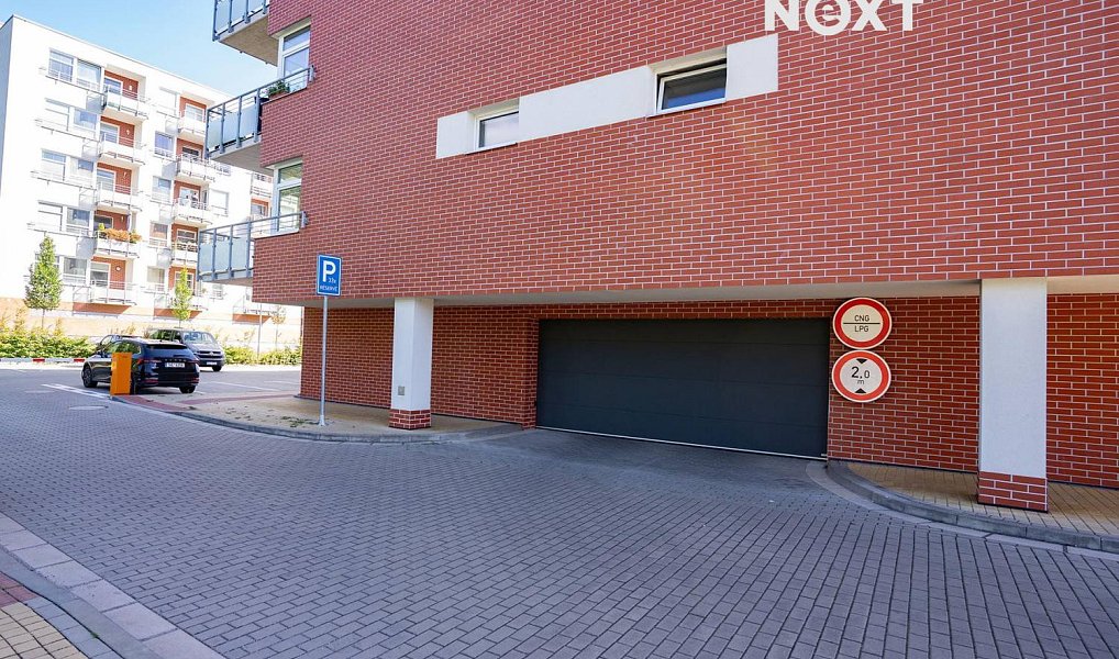Prodej bytu 3+kk 196 m², Hradec Králové – náhled fotky 25