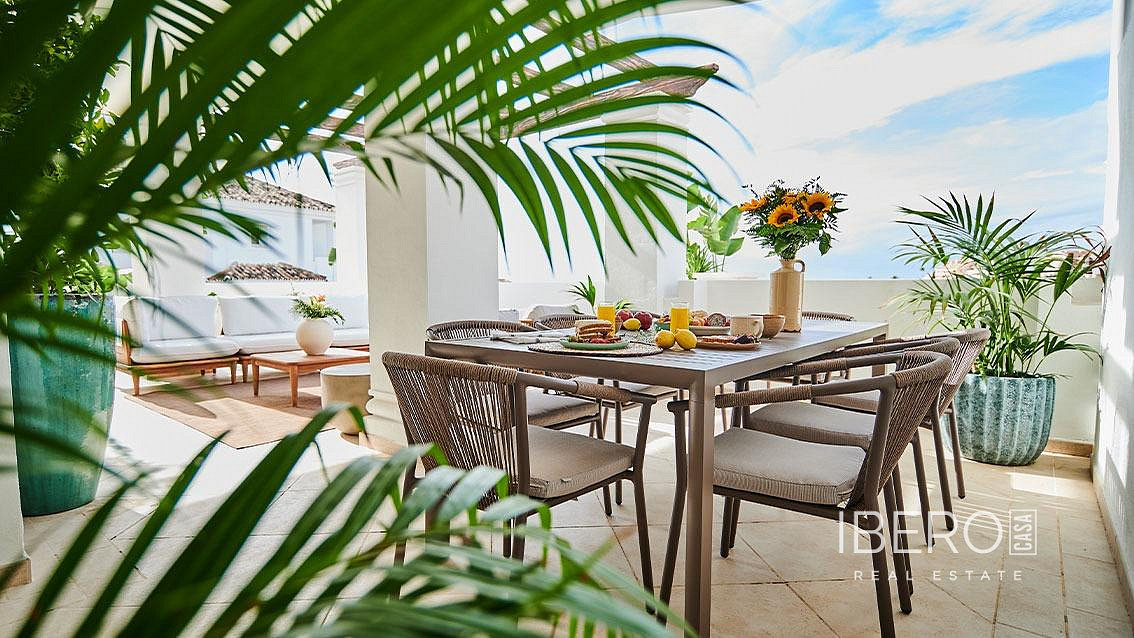 Piso 3+kk – Marbella, Nueva Andalucía - Vista 2