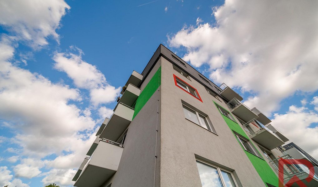 Prodej bytu 3+kk 94 m², Ostrov – náhled fotky 33