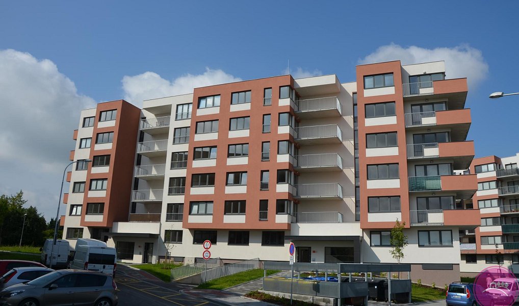 Pronájem garážového stání na ulici Aloise Rašína v Olomouci, Olomouc – náhled fotky 3