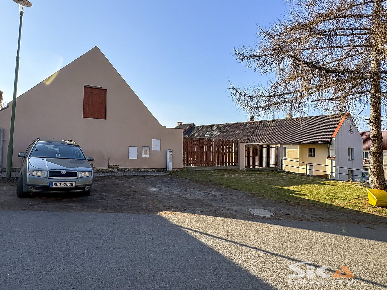 Prodej komerčního objektu (jiného typu) 849 m² – fotografie 2