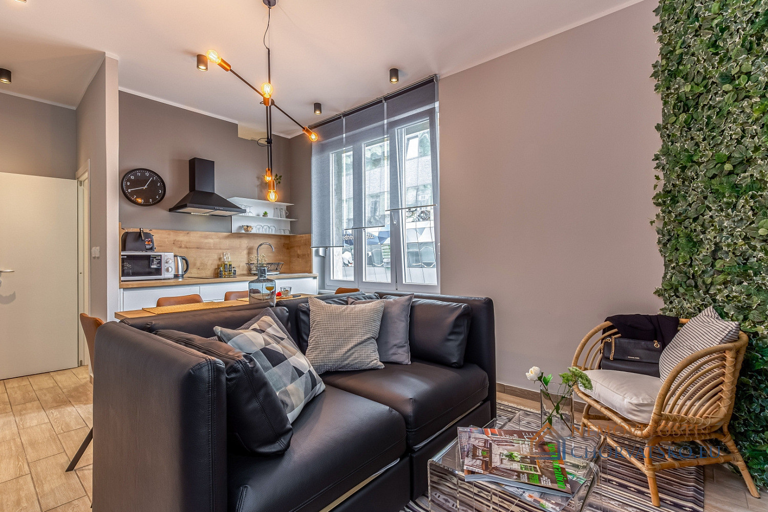 Prodej bytu 1+kk 85 m² – pohled 3