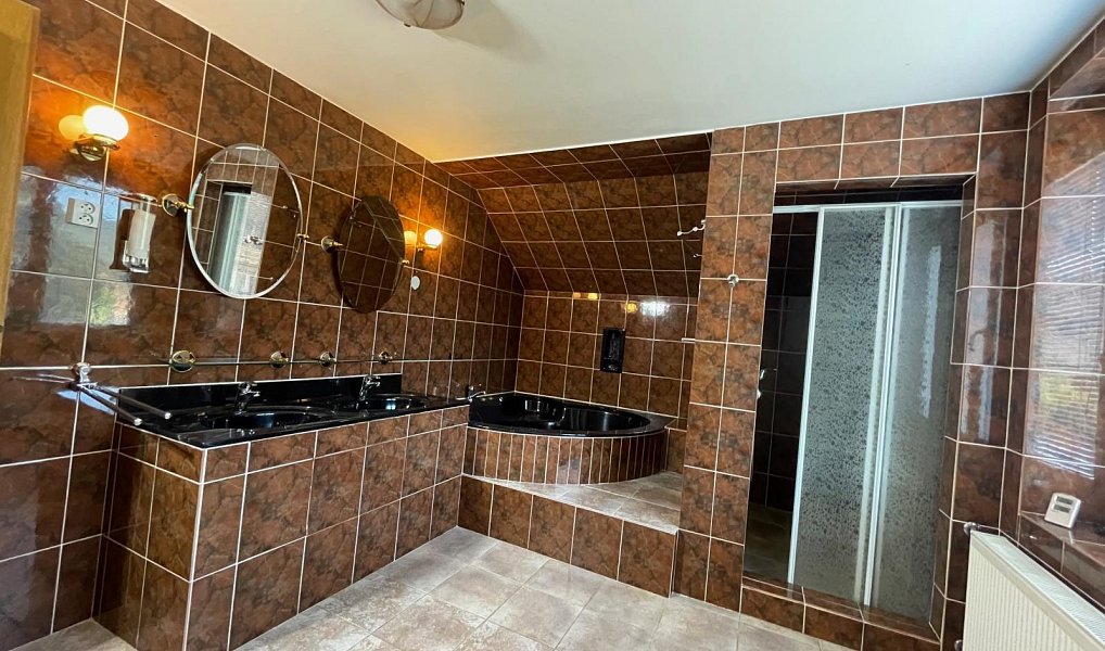 Prodej domu 321 m² s pozemkem 833 m², Liberec – náhled fotky 31