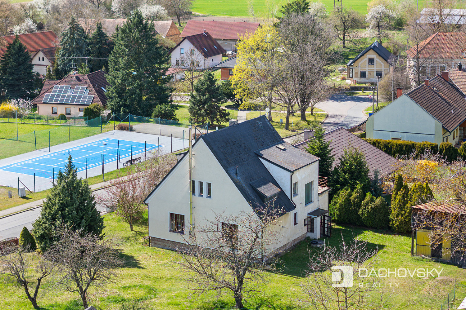 Prodej domu 150 m² s pozemkem 2 302 m² — photo 2