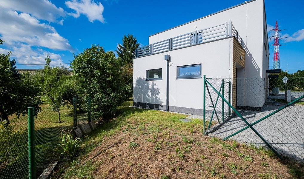 Prodej domu 177 m² s pozemkem 270 m², Plzeň – náhled fotky 56