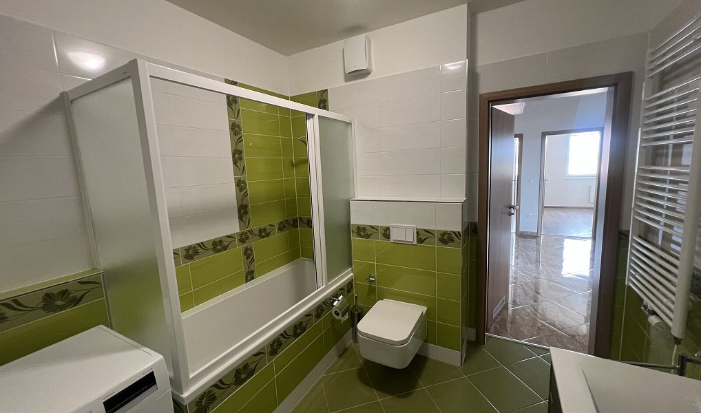 Pronájem bytu 4+kk 85 m², Praha – náhled fotky 16