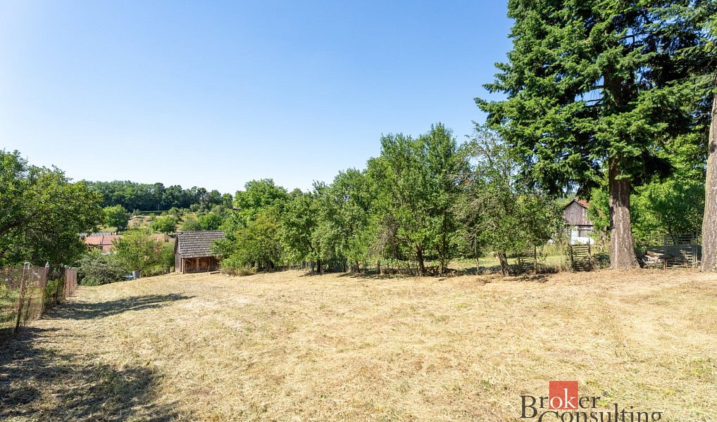 Prodej domu 250 m² s pozemkem 2 232 m², Kožušice – náhled fotky 11