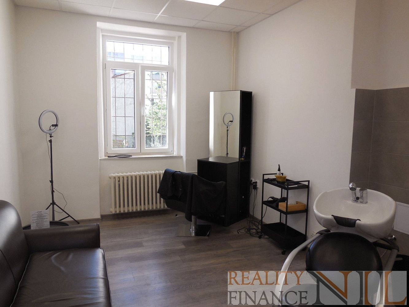 Pronájem komerčního objektu (jiného typu) 15 m² – fotografie 2