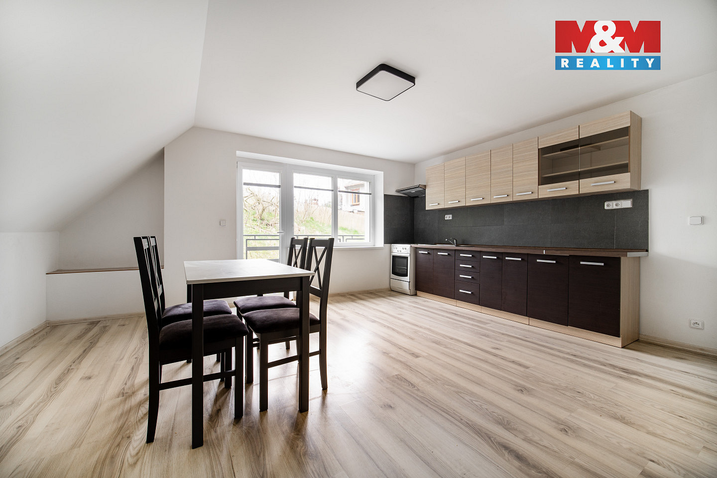 Prodej domu 198 m² s pozemkem 1 224 m² — photo 3