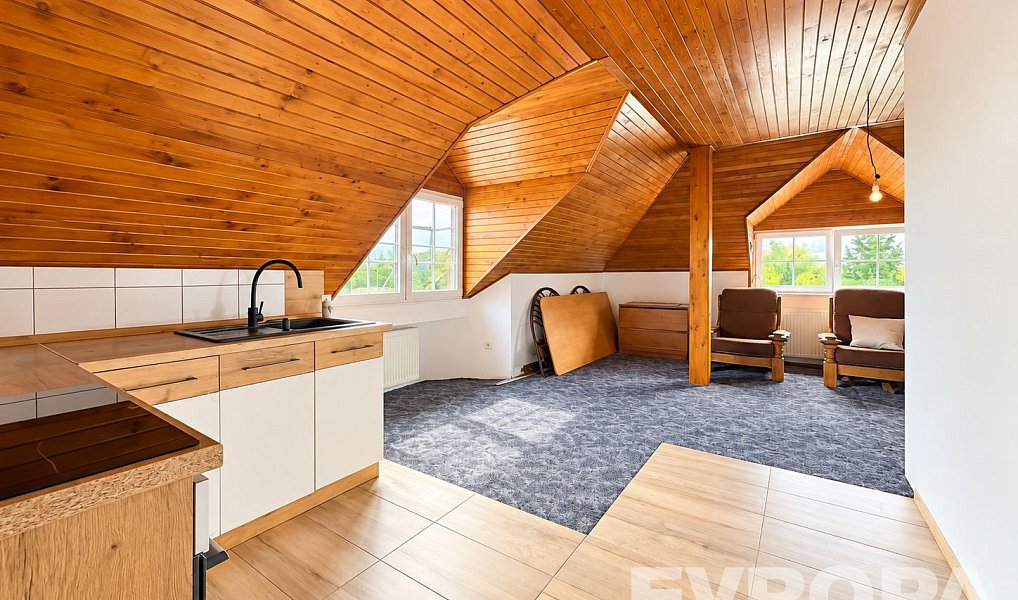 Pronájem bytu 2+kk 100 m², Libčany – náhled fotky 3