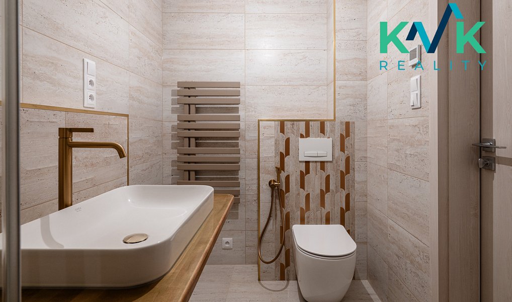 Prodej domu 160 m² s pozemkem 690 m², Sadov – náhled fotky 19