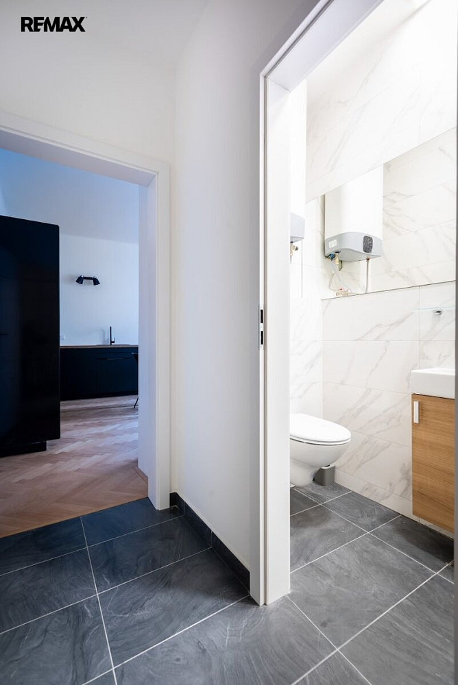 Pronájem bytu 2+kk 36 m² – fotografie 5