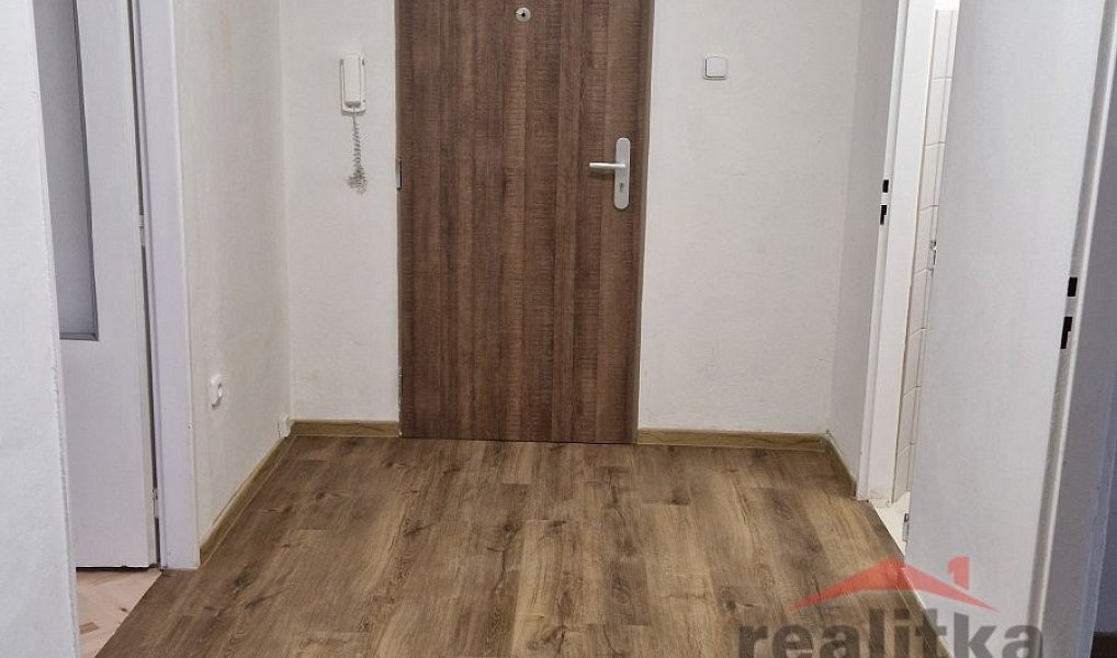 Pronájem bytu 3+1 106 m², Opava – náhled fotky 11