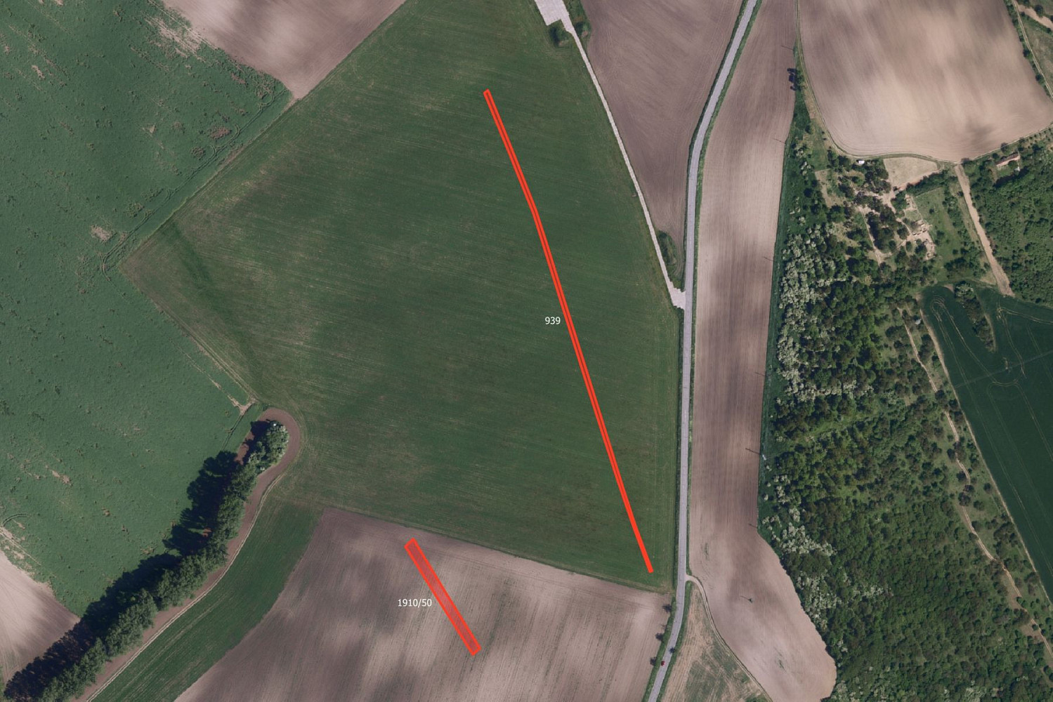 Prodej pole 11 893 m²