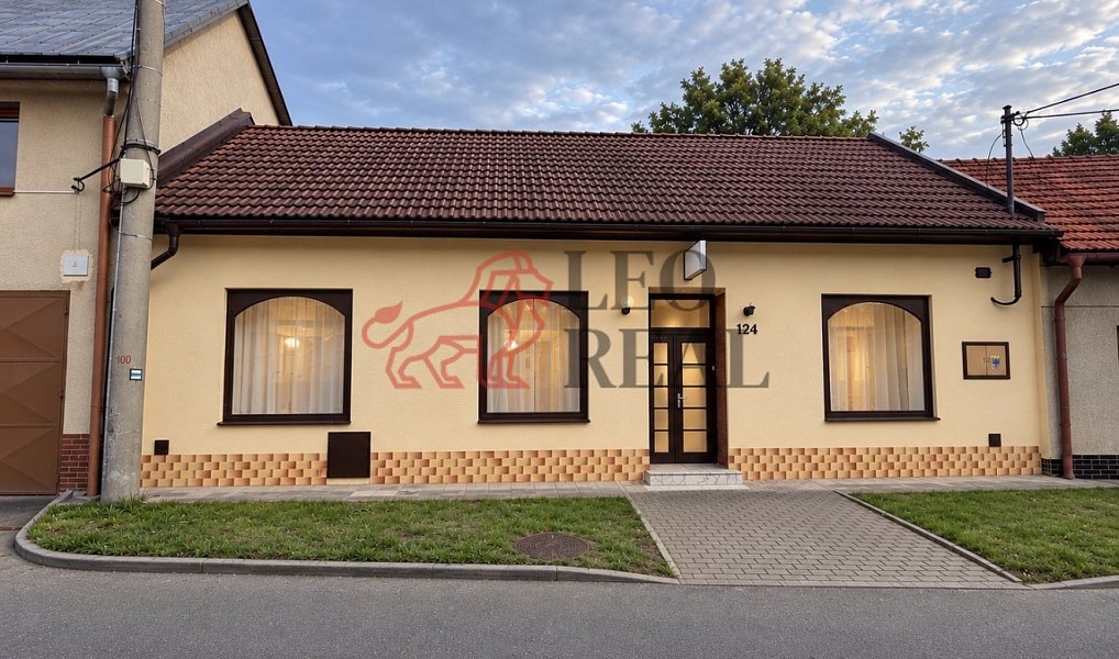 Prodej obchodních prostor 89 m², Slušovice – náhled fotky 2