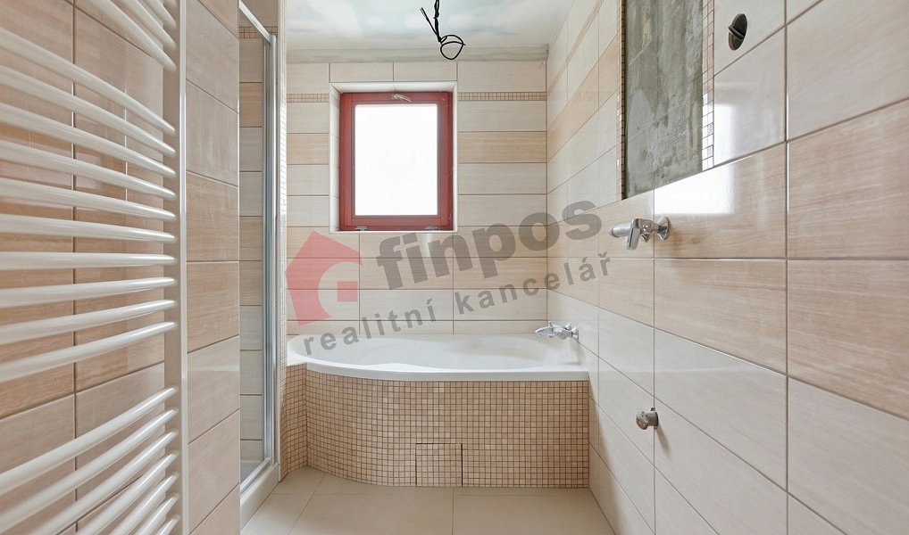 Prodej domu 159 m² s pozemkem 994 m², Šípy – náhled fotky 15