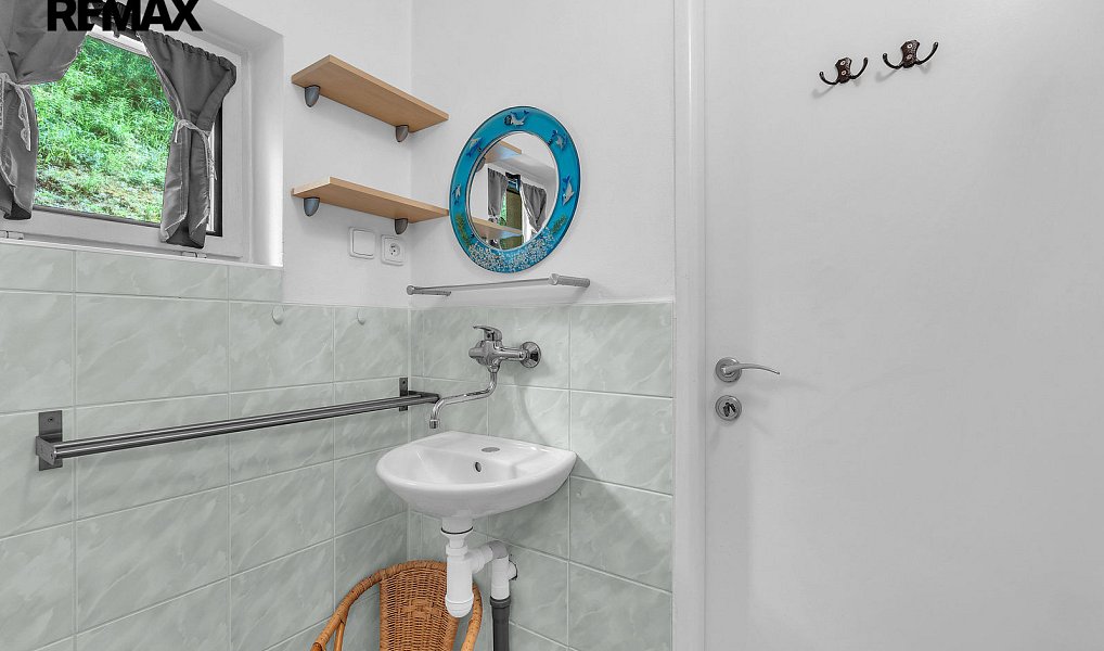Prodej chaty/chalupy 151 m² s pozemkem 1 922 m², Dolní Dobrouč – náhled fotky 24
